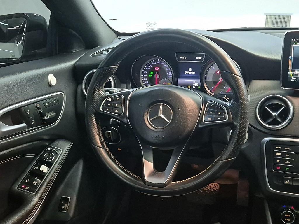 Mercedes Benz CLA Class - Vista 9