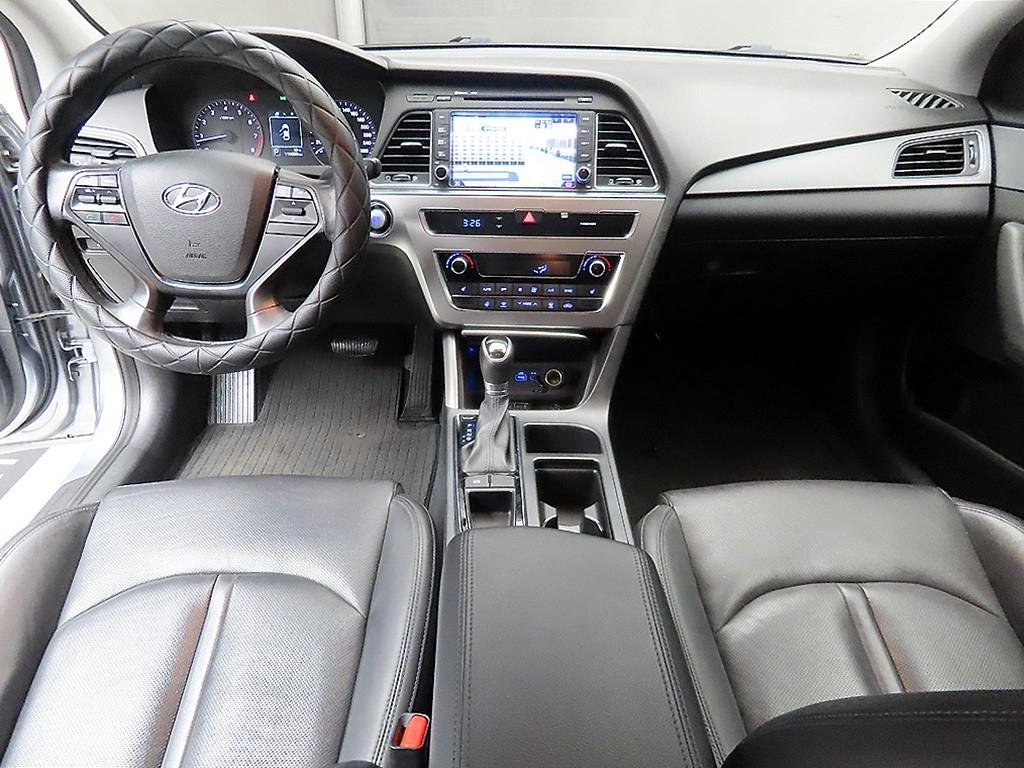 HYUNDAI Sonata - Vista 7