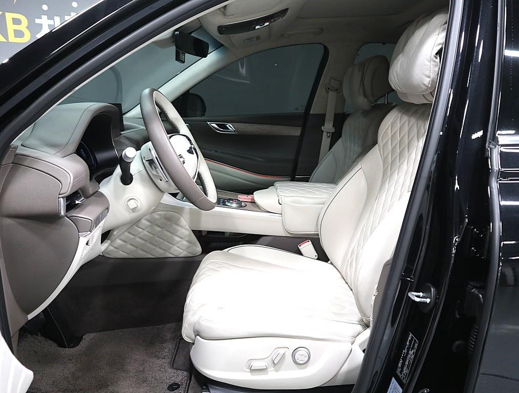 Genesis GV80 - Vista 9