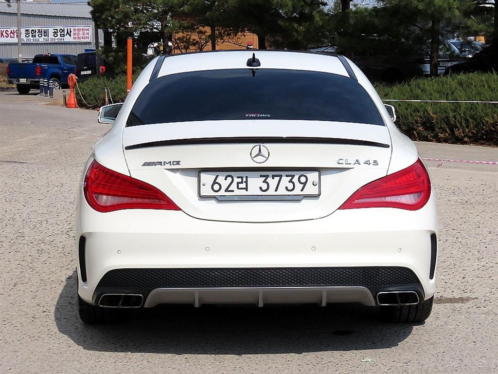 Mercedes Benz CLA Class - Vista 4