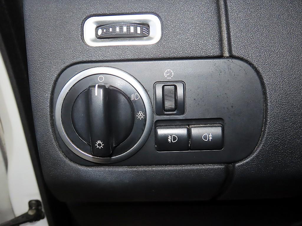 Land Rover Discovery 2016 Blanco - Importación desde Corea - HF Imports Iquique - Foto 13