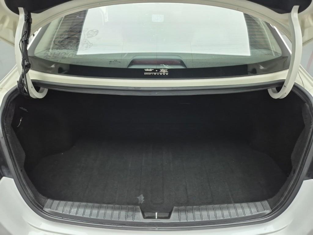 KIA K5 2011 Blanco - Importación desde Corea - HF Imports Iquique - Foto 20