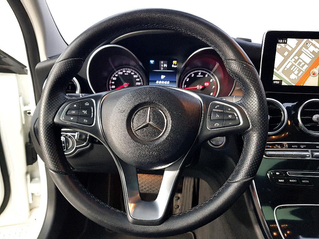 Mercedes Benz C Class - Vista 11