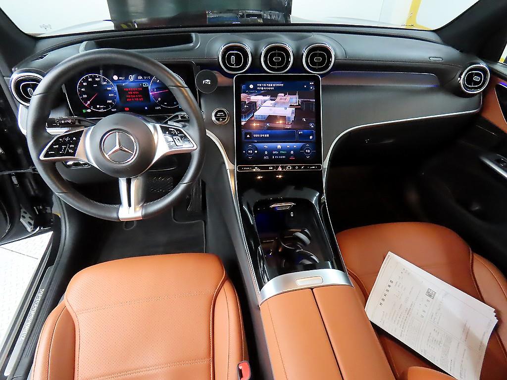 Mercedes Benz GLC Class - Vista 7