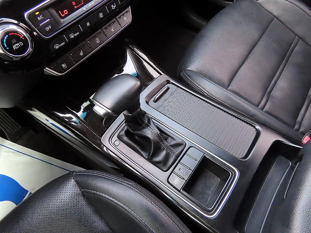 KIA Sorento - Vista 10