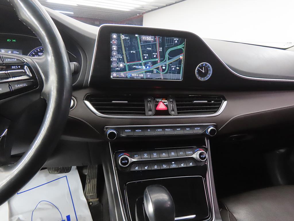 HYUNDAI Grandeur - Vista 9