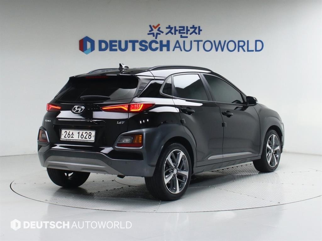 HYUNDAI Kona - Vista 3