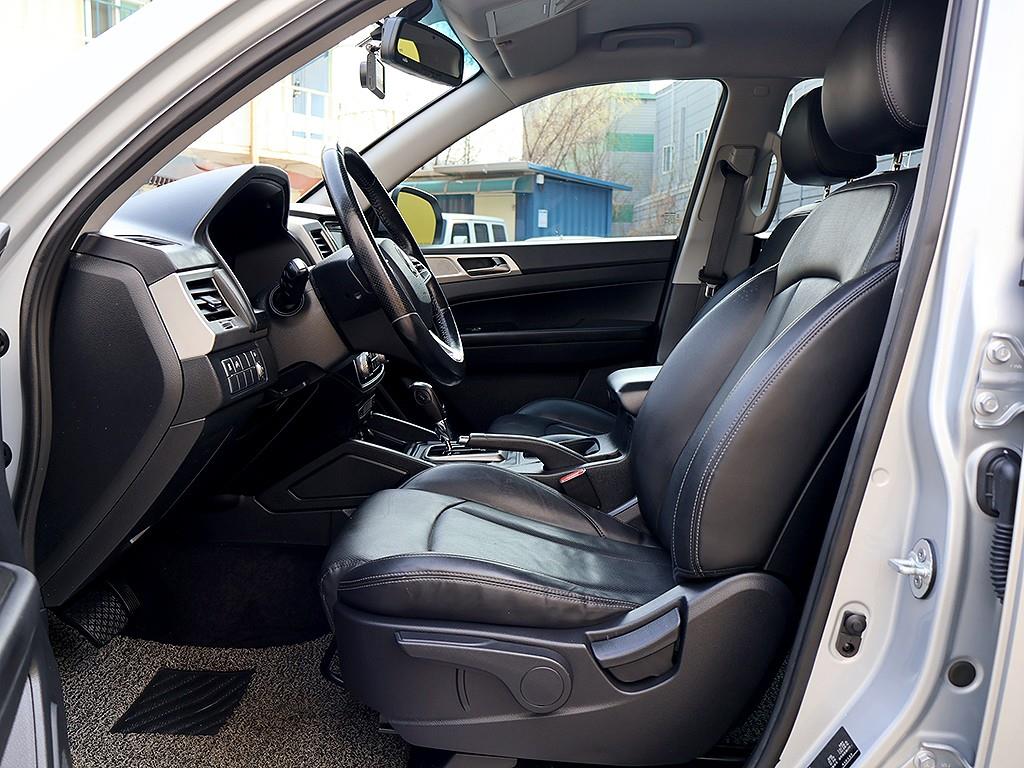 Ssangyong Rexton 2019 Blanco - Importación desde Corea - HF Imports Iquique - Foto 12