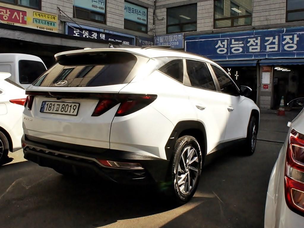 HYUNDAI Tucson - Vista 7
