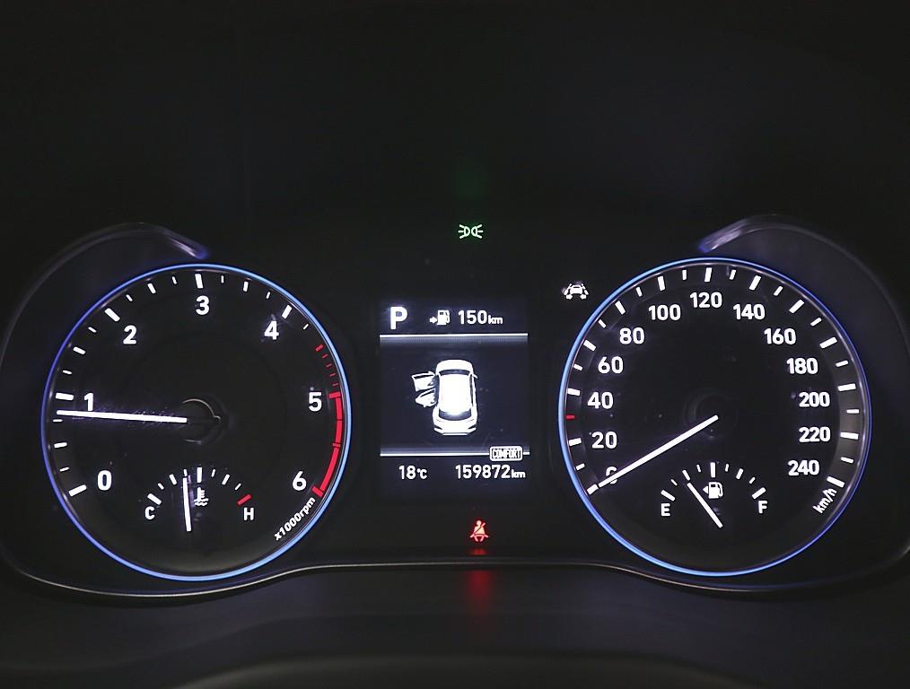 HYUNDAI Kona - Vista 6