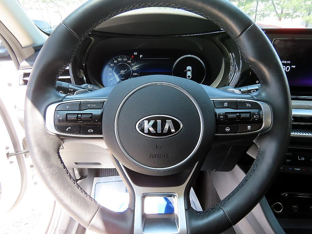 KIA K5 - Vista 8