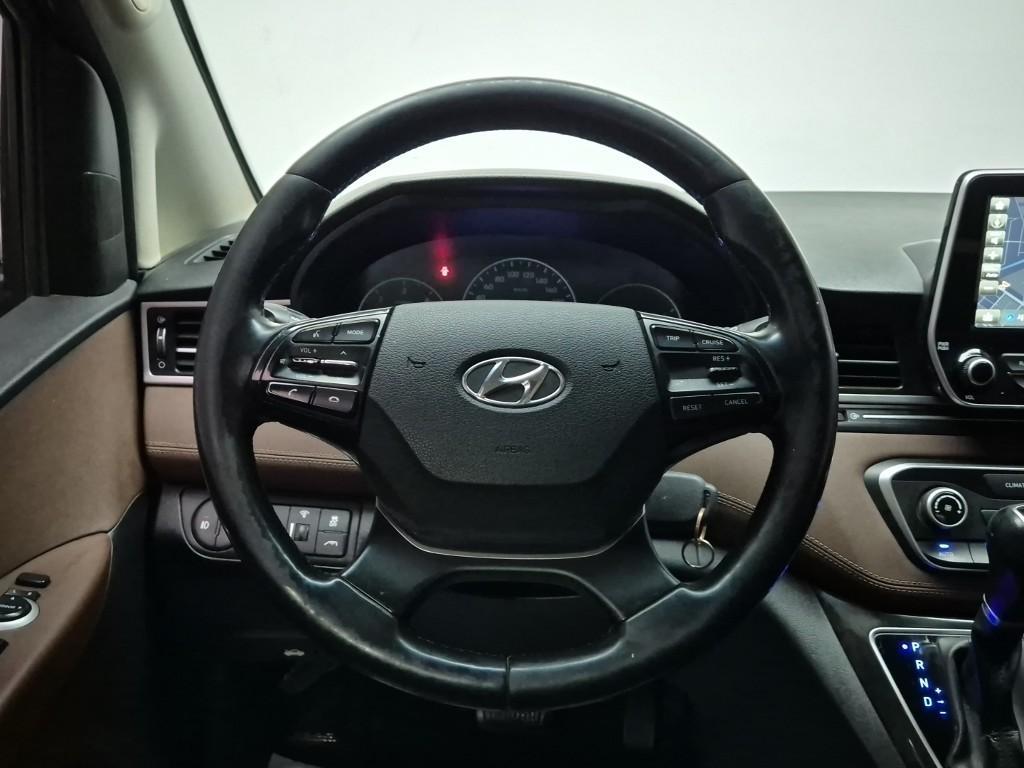 HYUNDAI Starex - Vista 9