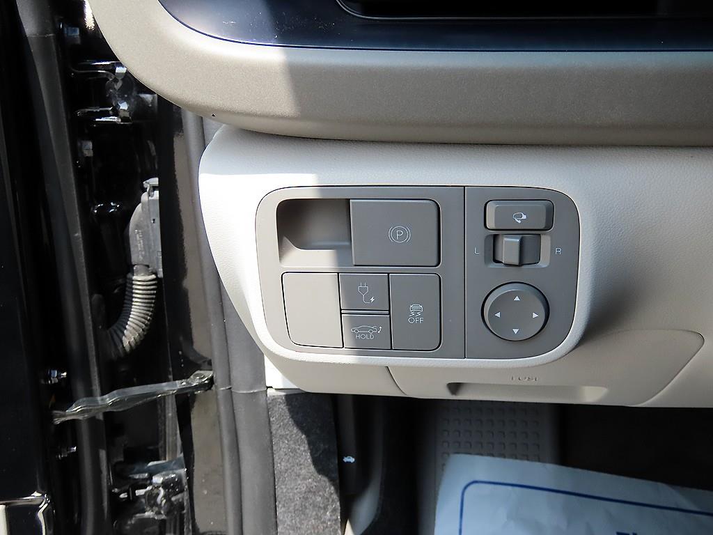 HYUNDAI Ioniq 6 - Vista 12