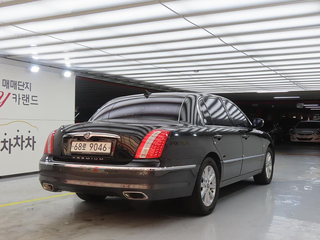 KIA Opirus - Vista 4