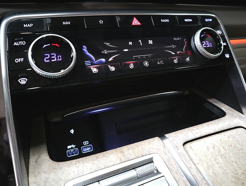 Genesis GV80 - Vista 12