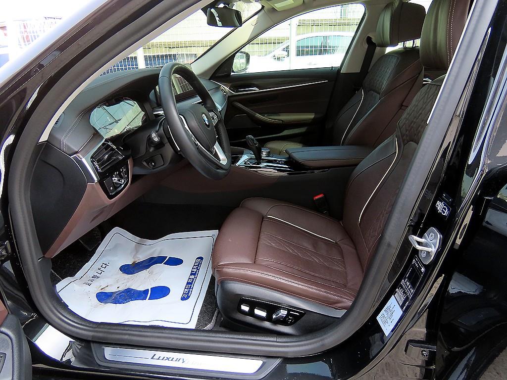 BMW 5 Series - Vista 5