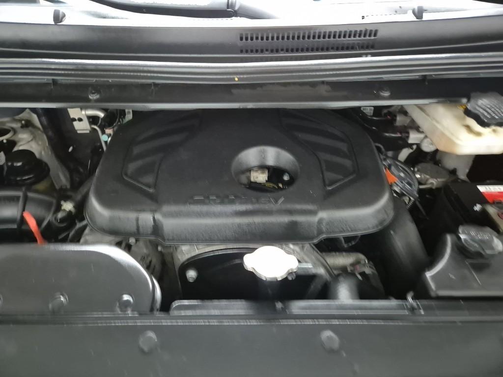 HYUNDAI Starex - Vista 5