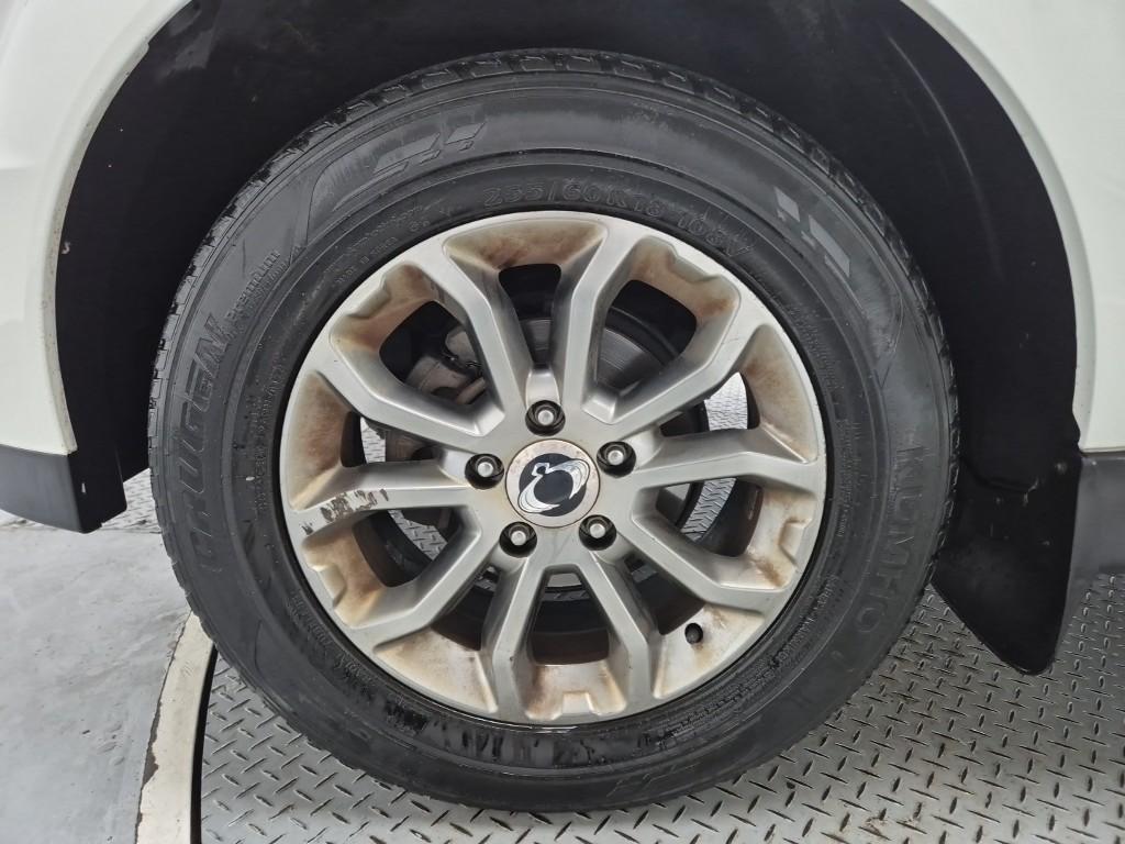 Ssangyong Korando 2015 Blanco - Importación desde Corea - HF Imports Iquique - Foto 18