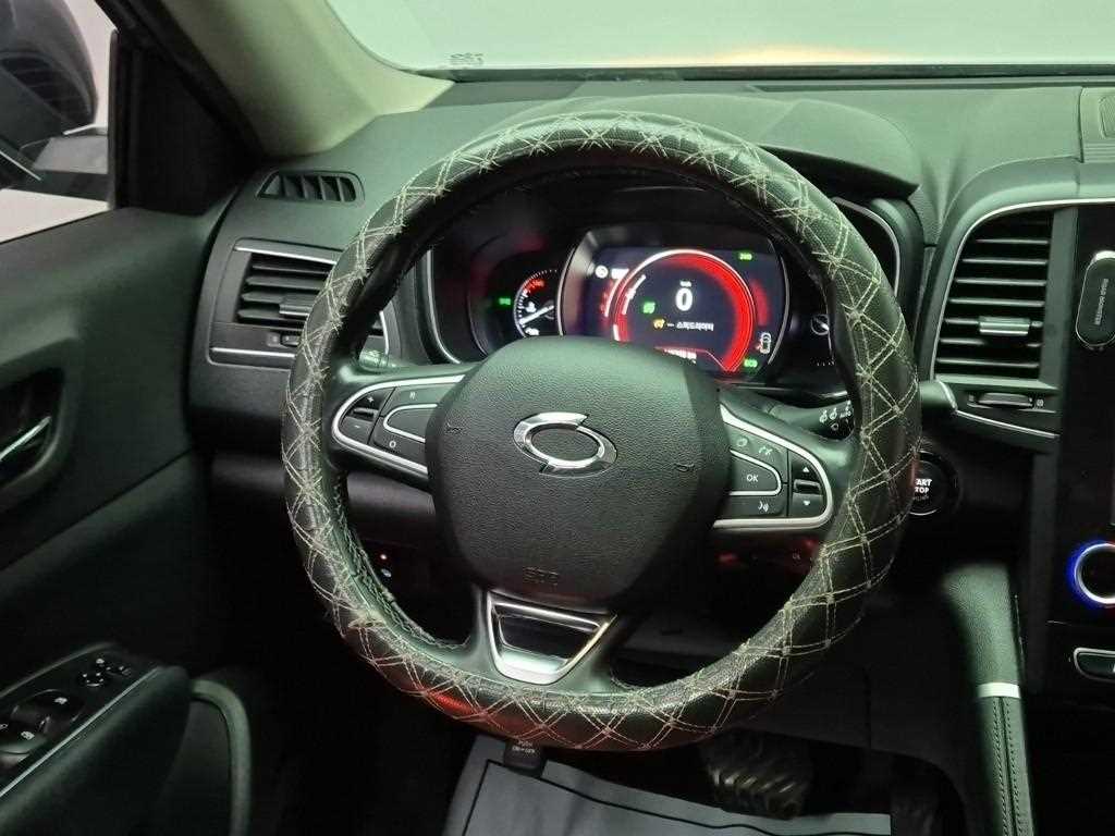 SAMSUNG QM6 - Vista 9