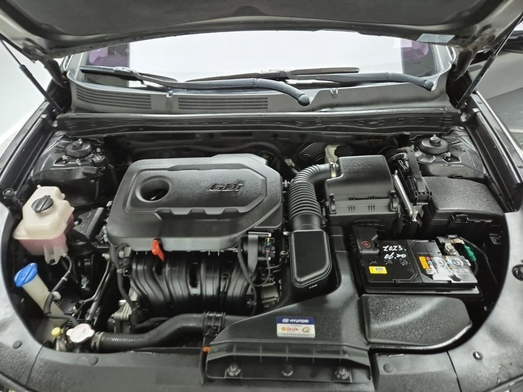 HYUNDAI Grandeur - Vista 5