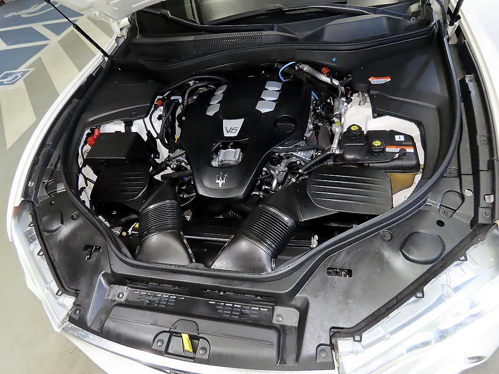 Maserati Levante 2021 Blanco - Importación desde Corea - HF Imports Iquique - Foto 19