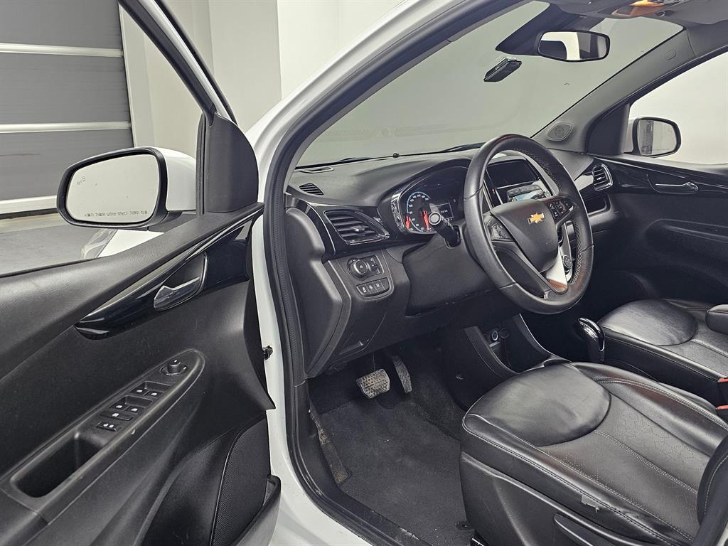 Chevrolet Spark - Vista 5