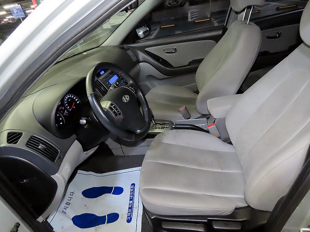 HYUNDAI Avante - Vista 6