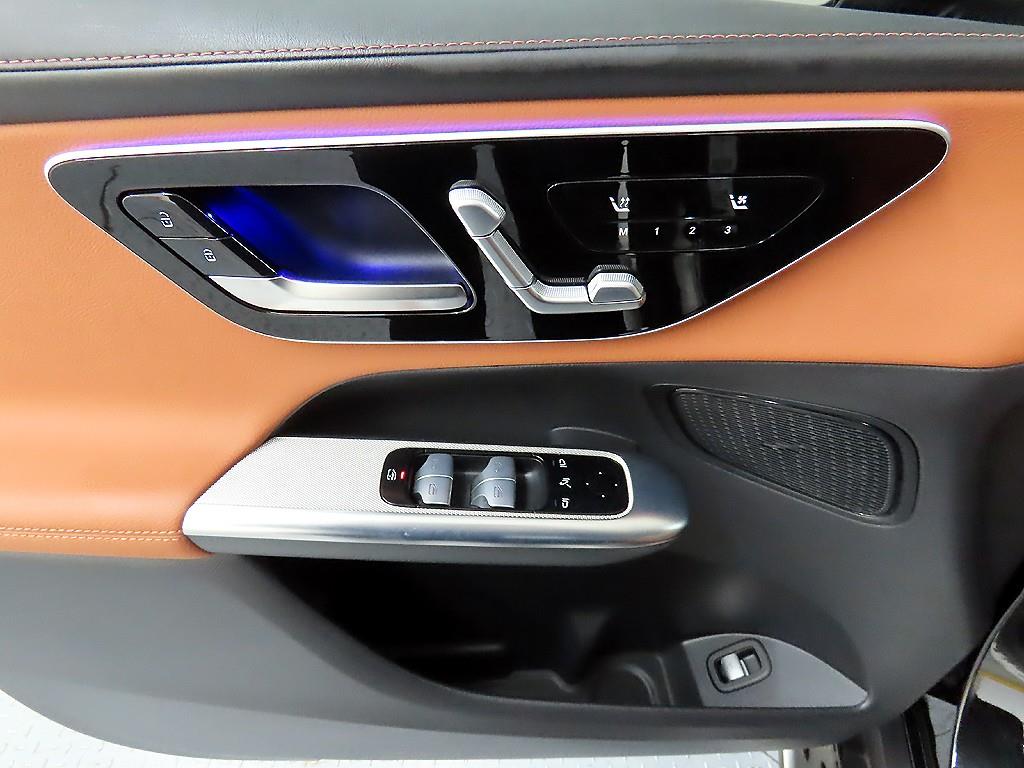 Mercedes Benz GLC Class - Vista 11