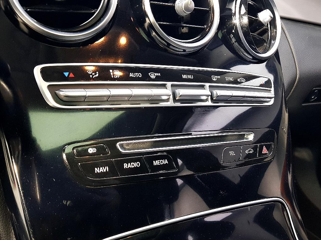 Mercedes Benz C Class - Vista 12