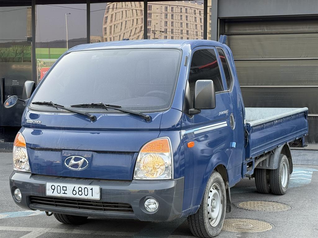 Small Truck Cargo (small) 2010