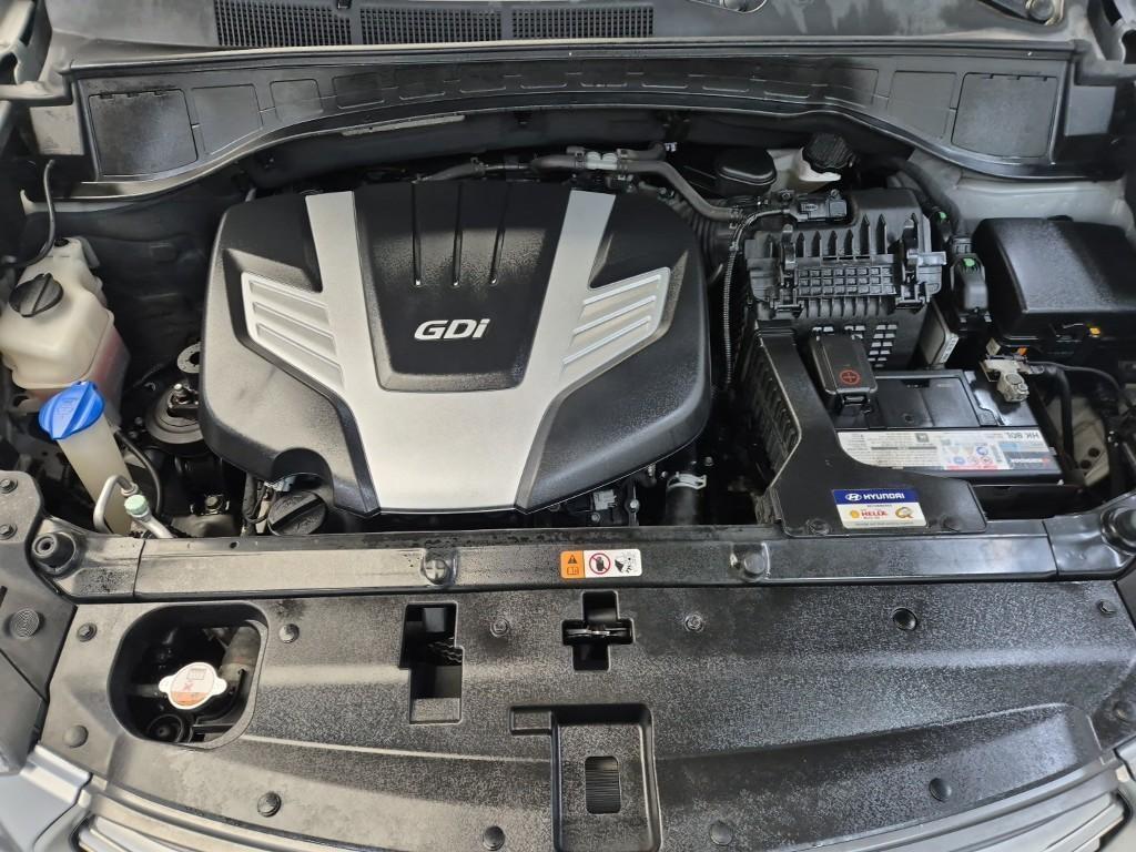 HYUNDAI Maxcruz - Vista 5