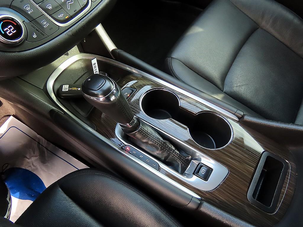 Chevrolet Malibu - Vista 10