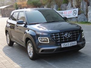 HYUNDAI Venue - Vista 4