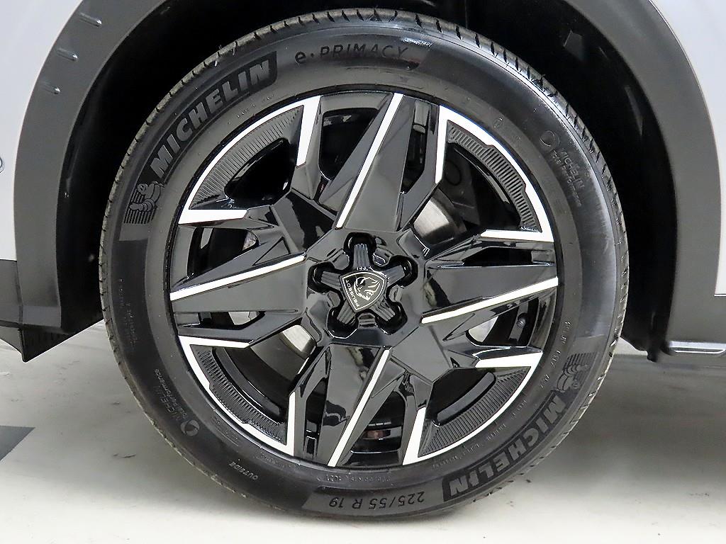 Peugeot 3008 2025 Gris - Importación desde Corea - HF Imports Iquique - Foto 20