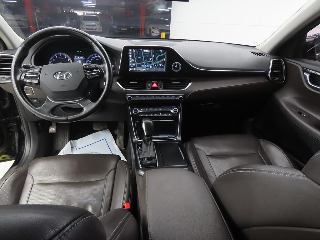 HYUNDAI Grandeur - Vista 6