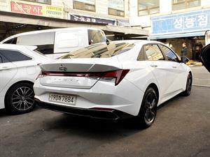 HYUNDAI Avante - Vista 8