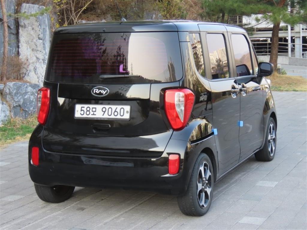 KIA Ray - Vista 5