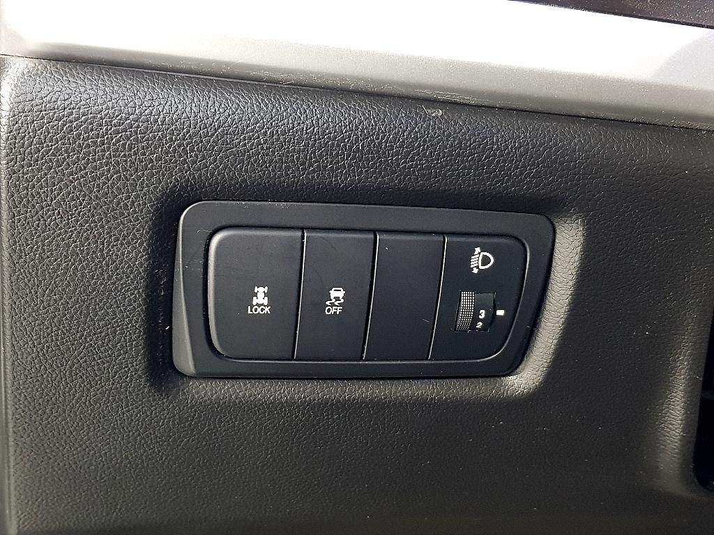 Ssangyong Korando - Vista 11