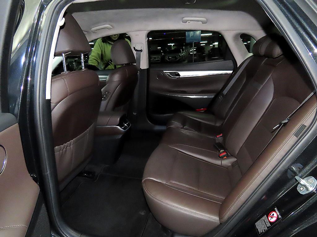 HYUNDAI Grandeur - Vista 7