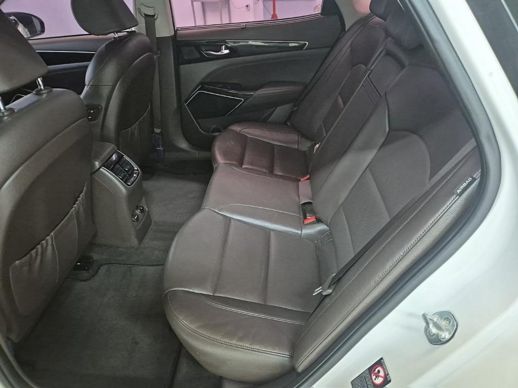 KIA K7 - Vista 12