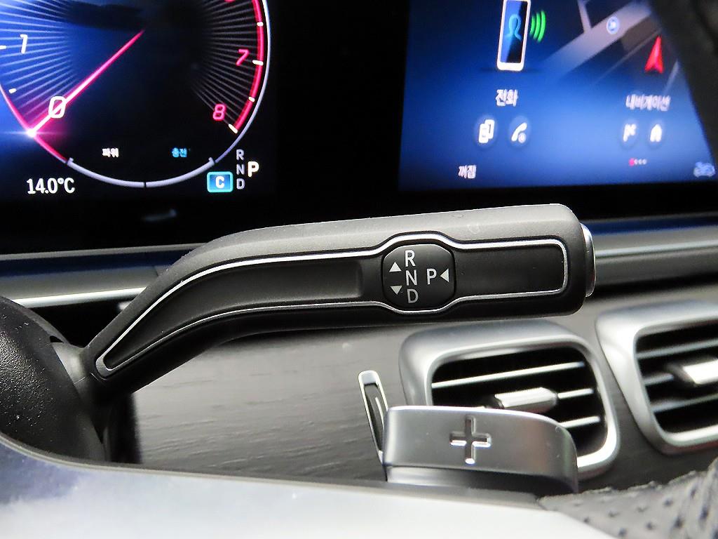 Mercedes Benz GLE Class - Vista 10