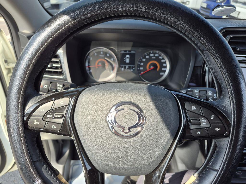 Ssangyong Tivoli - Vista 10