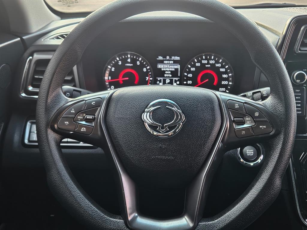 Ssangyong Tivoli - Vista 12