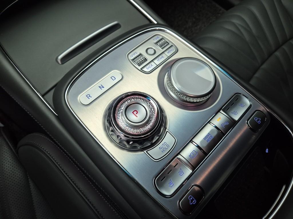 Genesis G90 2022 Negro - Importación desde Corea - HF Imports Iquique - Foto 15