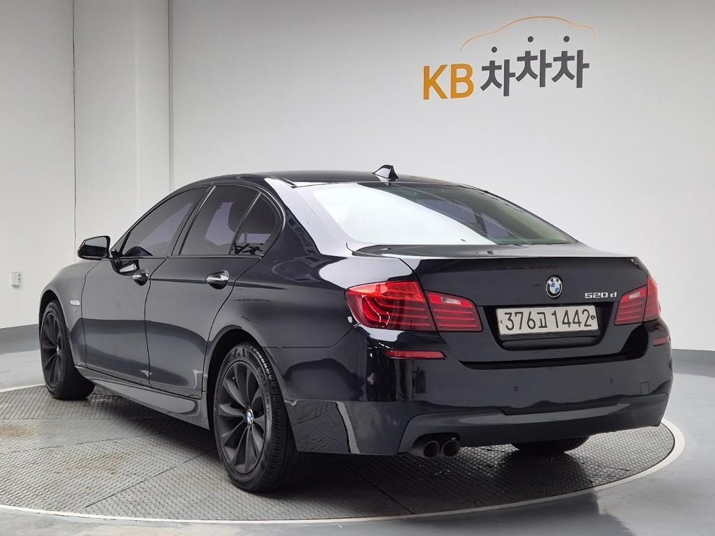 BMW 5 Series - Vista 4