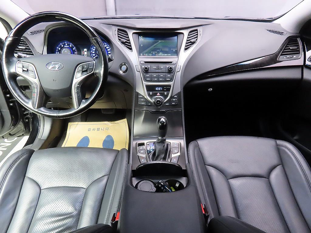 HYUNDAI Grandeur - Vista 7