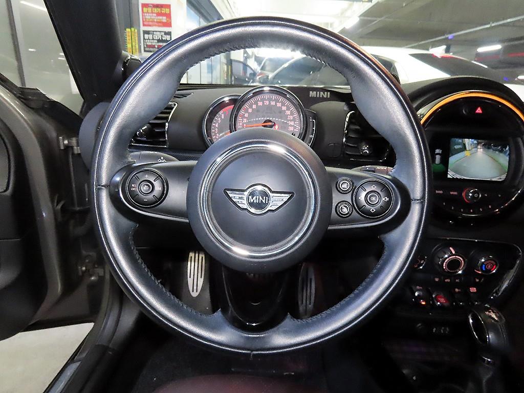 Mini Clubman - Vista 8