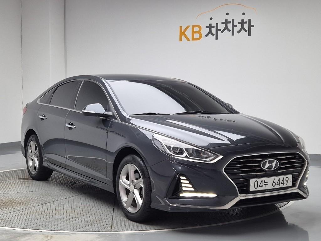 HYUNDAI Sonata - Vista 4