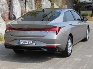 HYUNDAI Avante - Vista 6