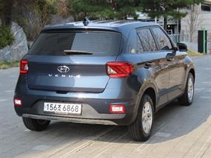 HYUNDAI Venue - Vista 6